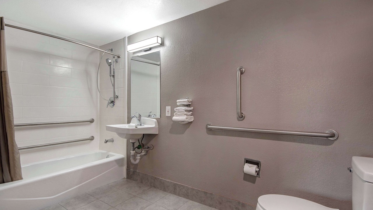 Photo of Bathroom in Medical Center District
