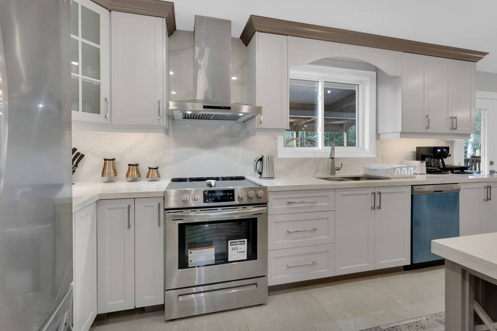 Photo of Kitchen in Scugog