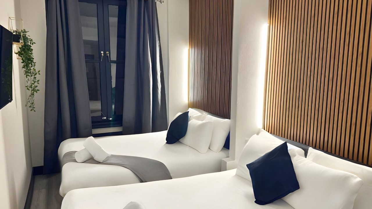 Photo of Bedroom in Earl's Court