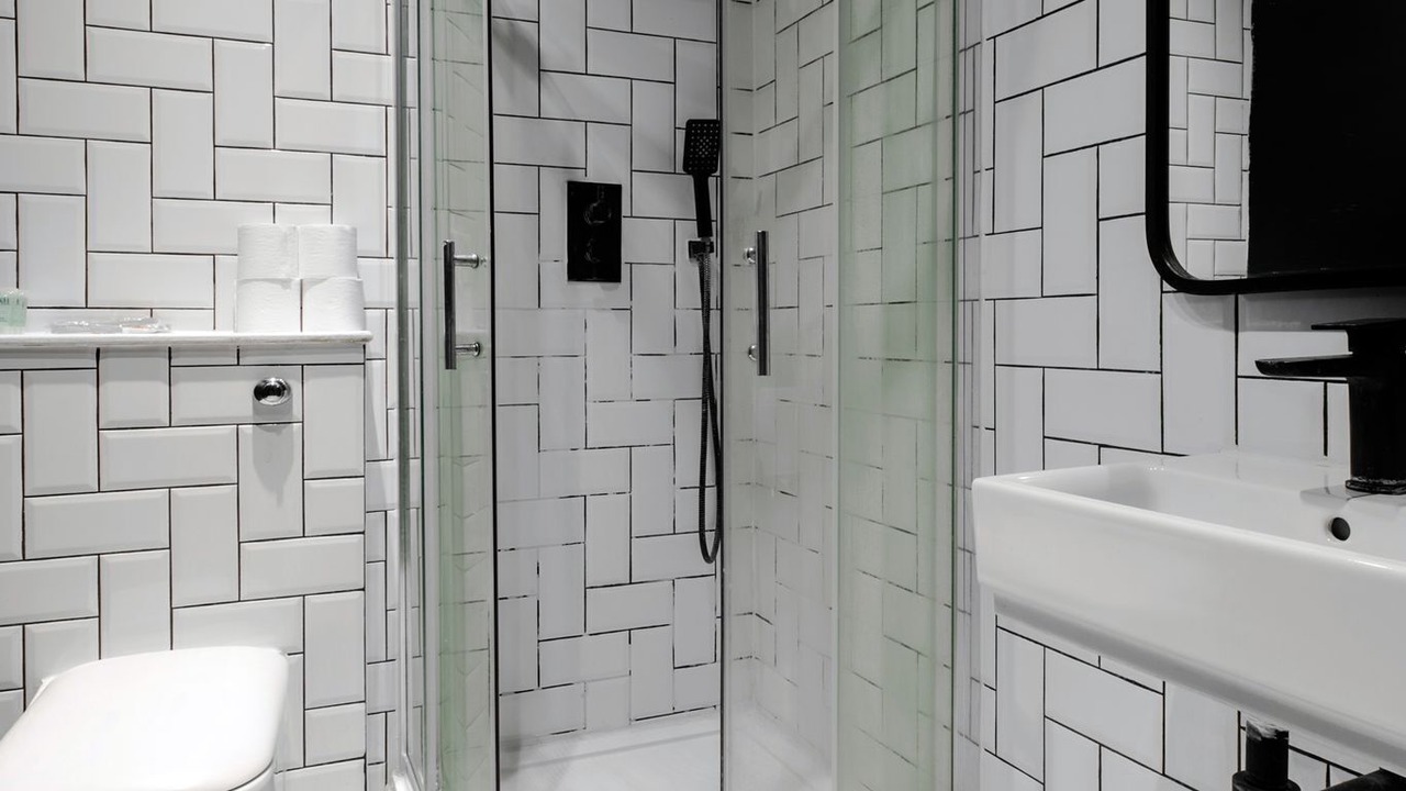 Photo of Bathroom in Earl's Court