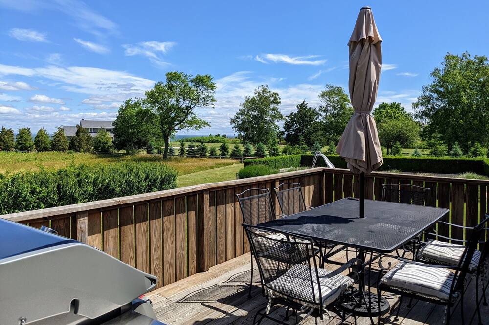 Photo of Patio Balcony in Orient