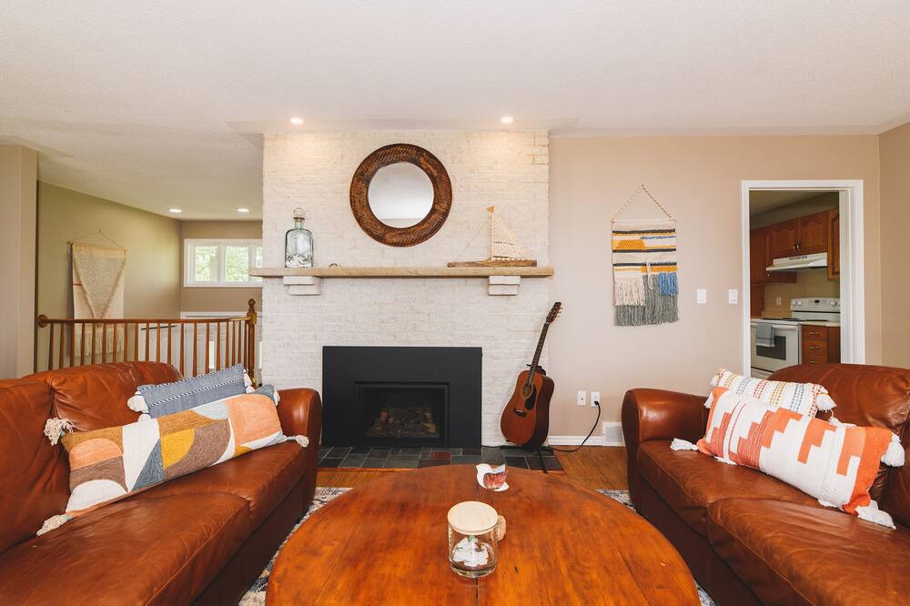 Photo of Livingroom in Plympton-Wyoming