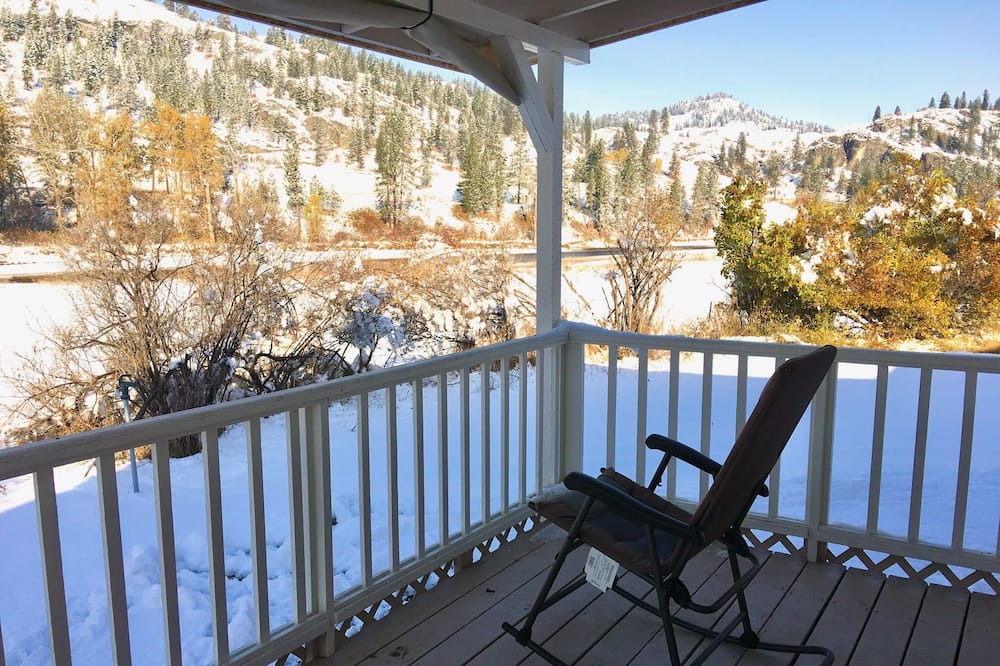 Photo of Patio Balcony in Curlew