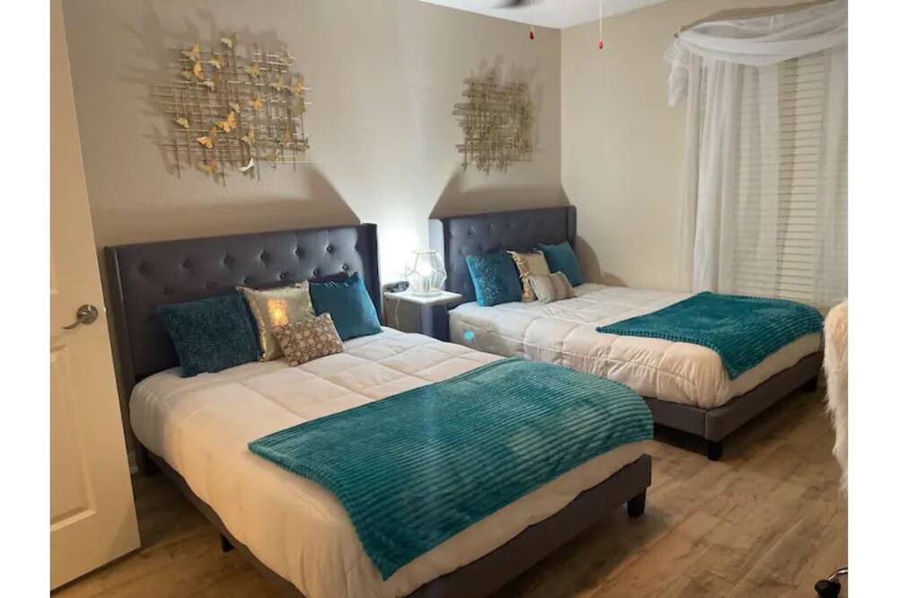 Photo of Bedroom in Brookhollow