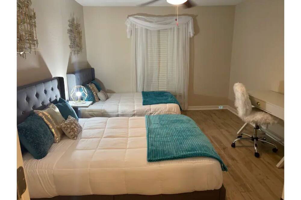 Photo of Bedroom in Brookhollow