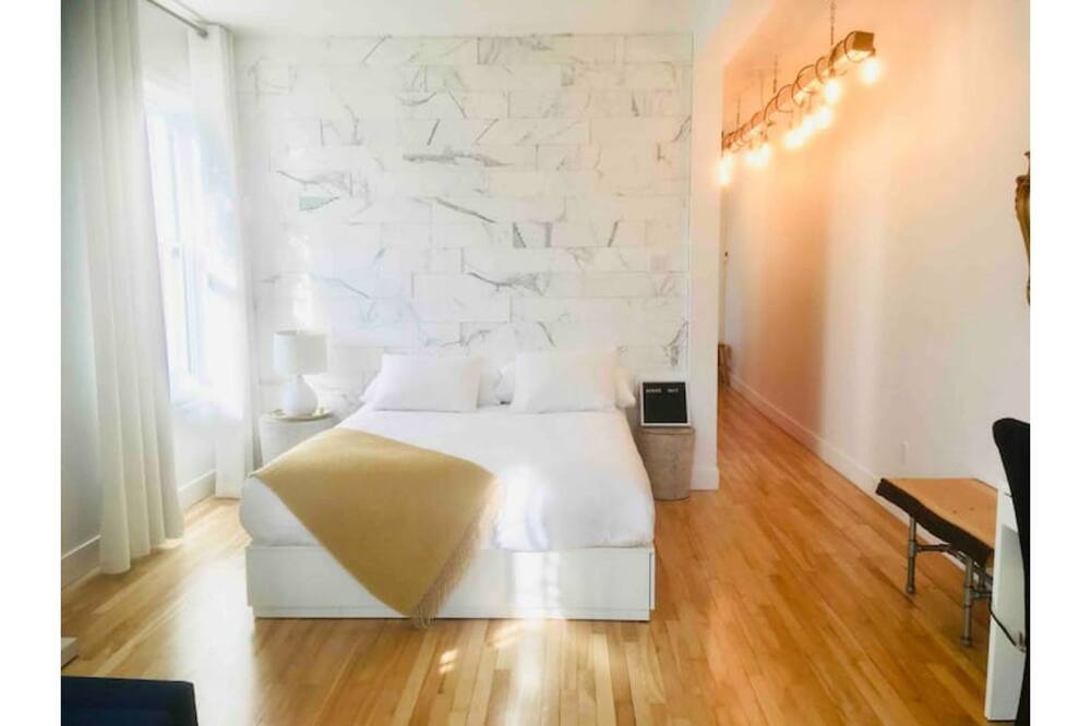 Photo of Bedroom in Mauricie