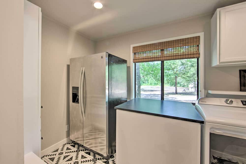 Photo of Bedroom in Henderson County