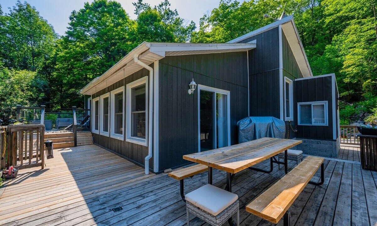 Photo of Patio Balcony in Colpoys Bay