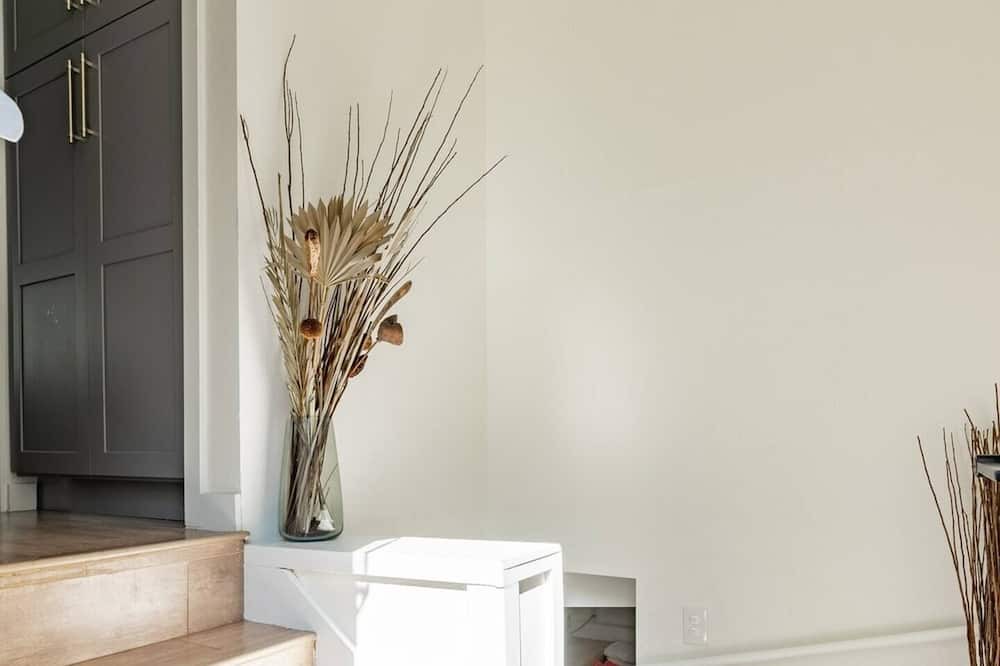 Photo of Others in Gatewood