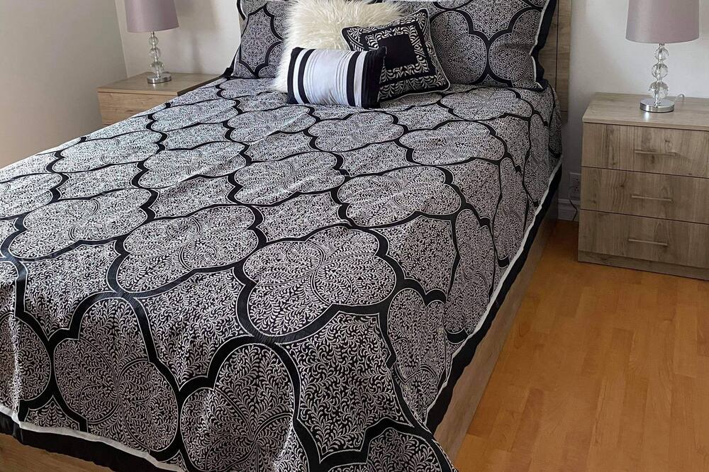 Photo of Bedroom in Saint-Simeon