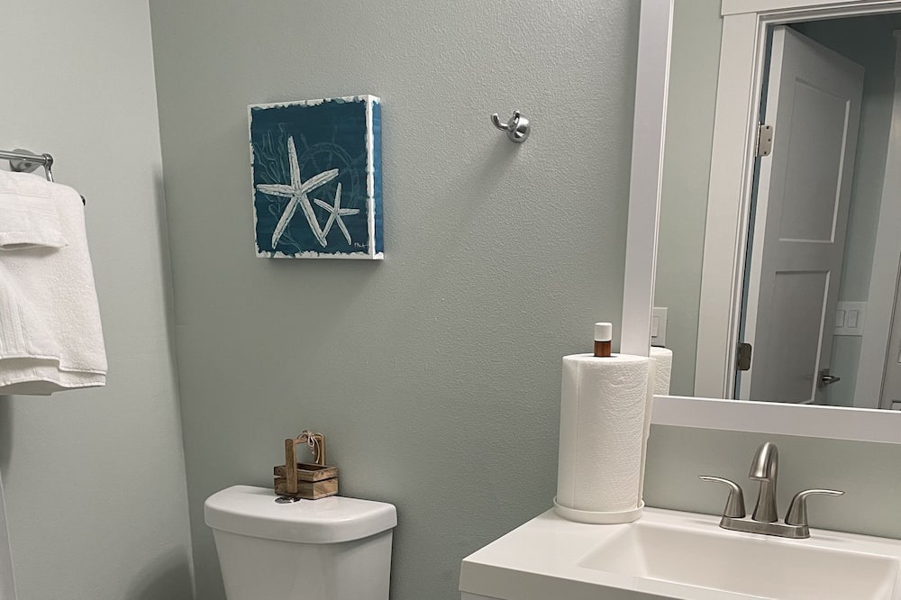 Photo of Bathroom in Crescent City