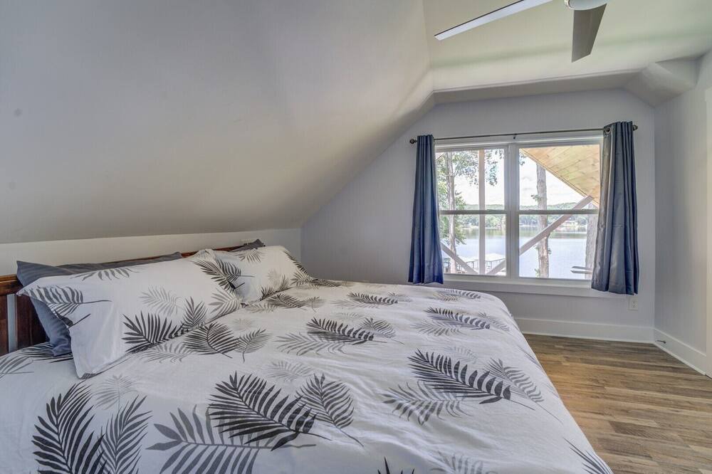 Photo of Bedroom in Mansfield