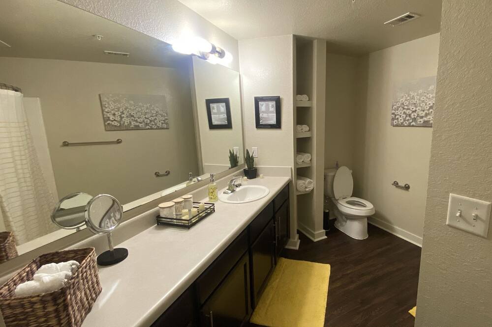 Photo of Bathroom in Cardinal Heights