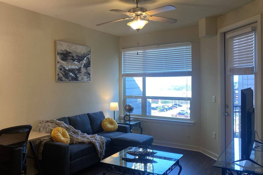 Photo of Livingroom in Cardinal Heights
