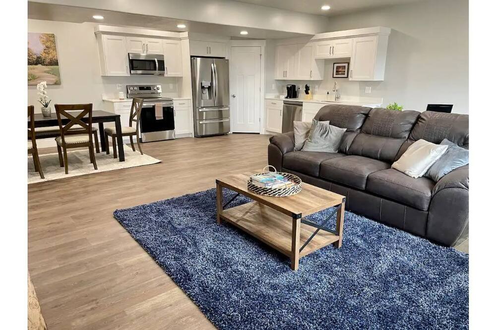 Photo of Livingroom in North Ogden