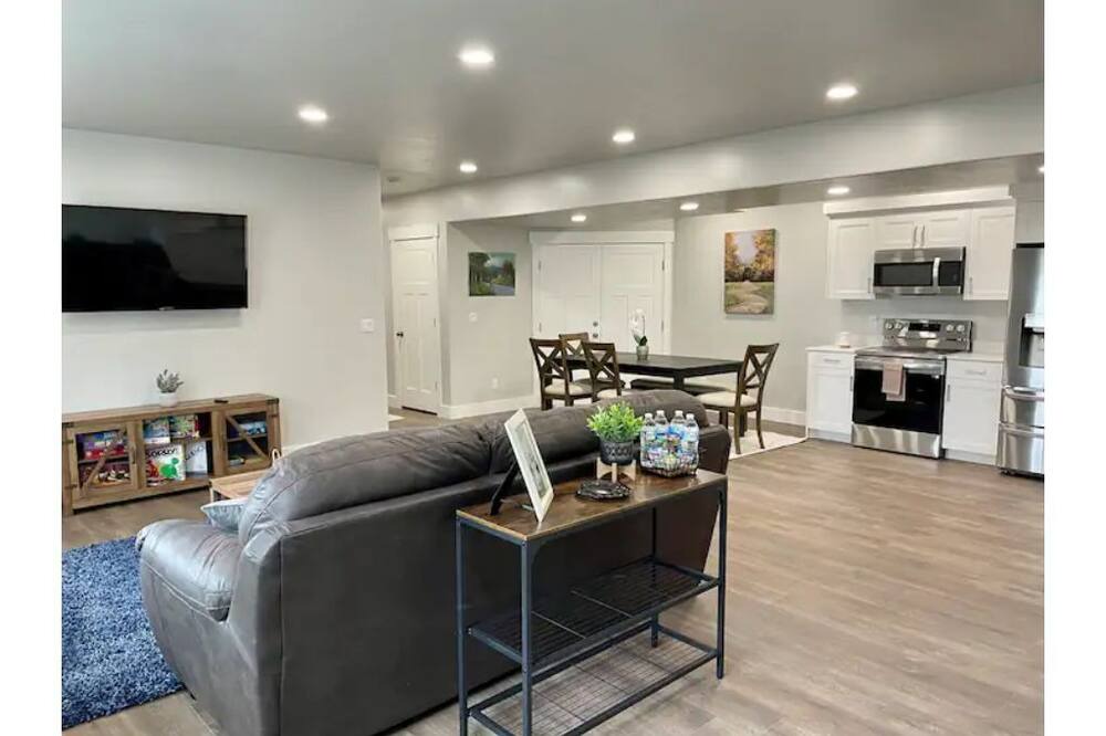 Photo of Livingroom in North Ogden