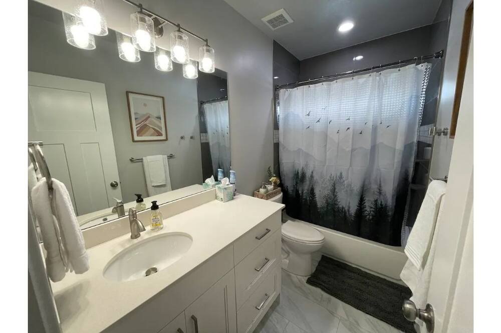 Photo of Bathroom in North Ogden