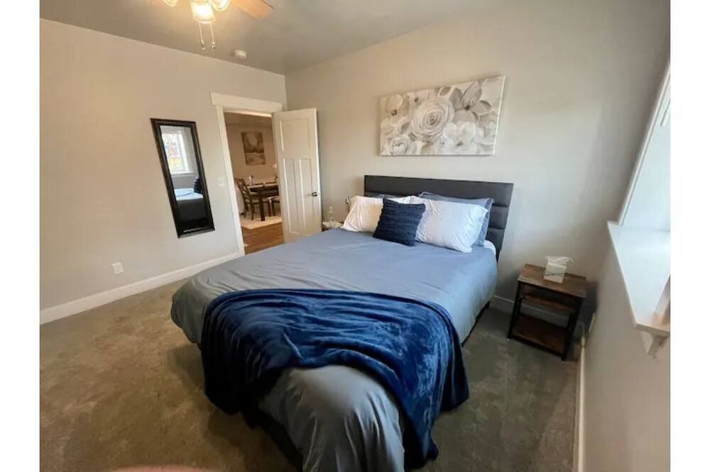 Photo of Bedroom in North Ogden