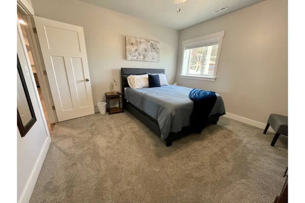 Photo of Bedroom in North Ogden