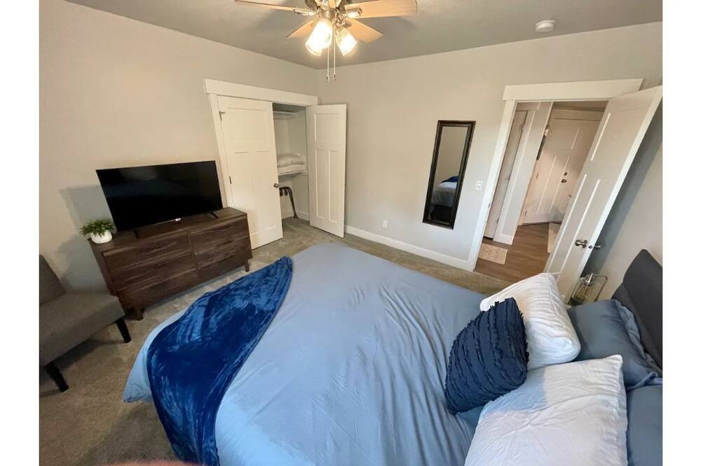 Photo of Bedroom in North Ogden