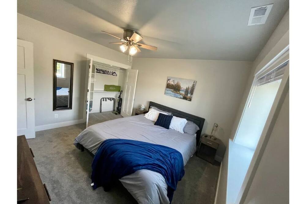 Photo of Bedroom in North Ogden