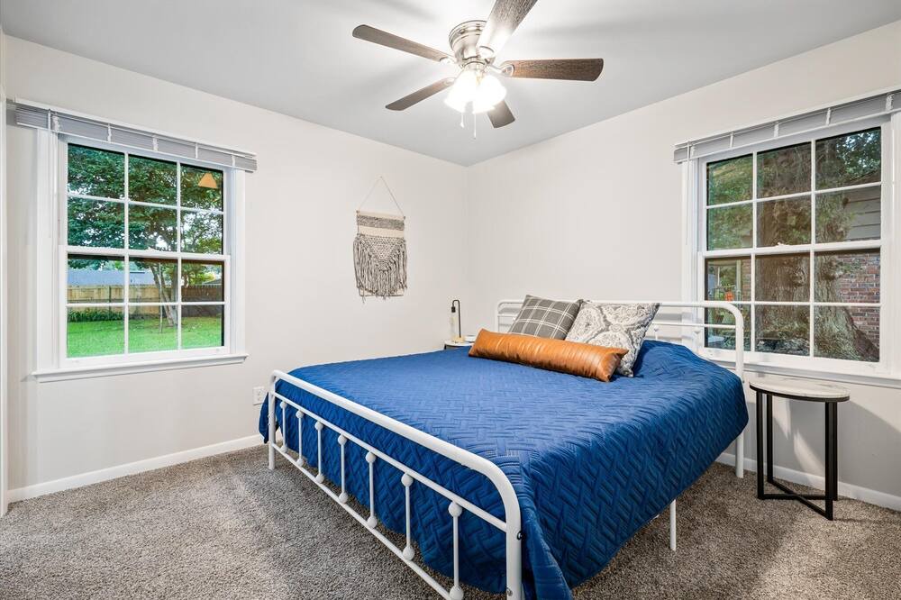 Photo of Bedroom in Mobile