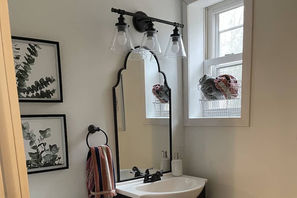 Photo of Bathroom in Laporte