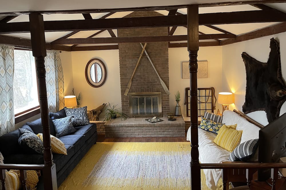 Photo of Livingroom in Laporte