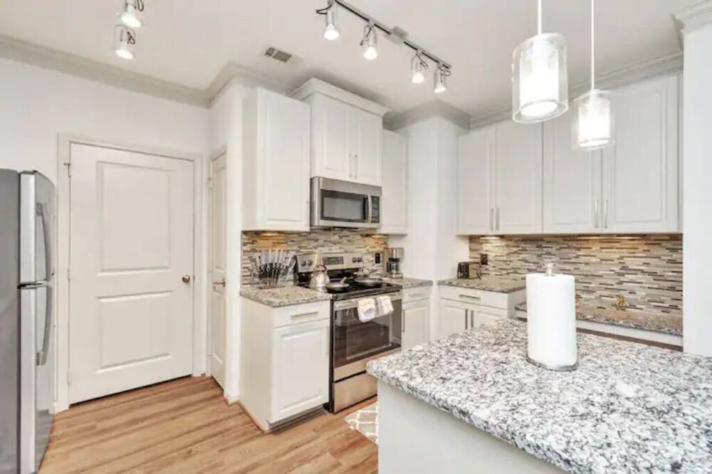 Photo of Kitchen in College Park