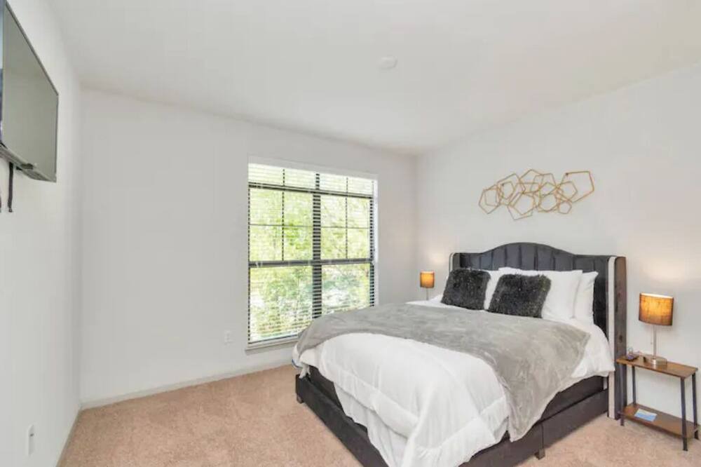 Photo of Bedroom in College Park