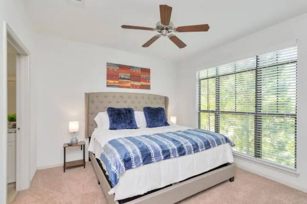 Photo of Bedroom in College Park