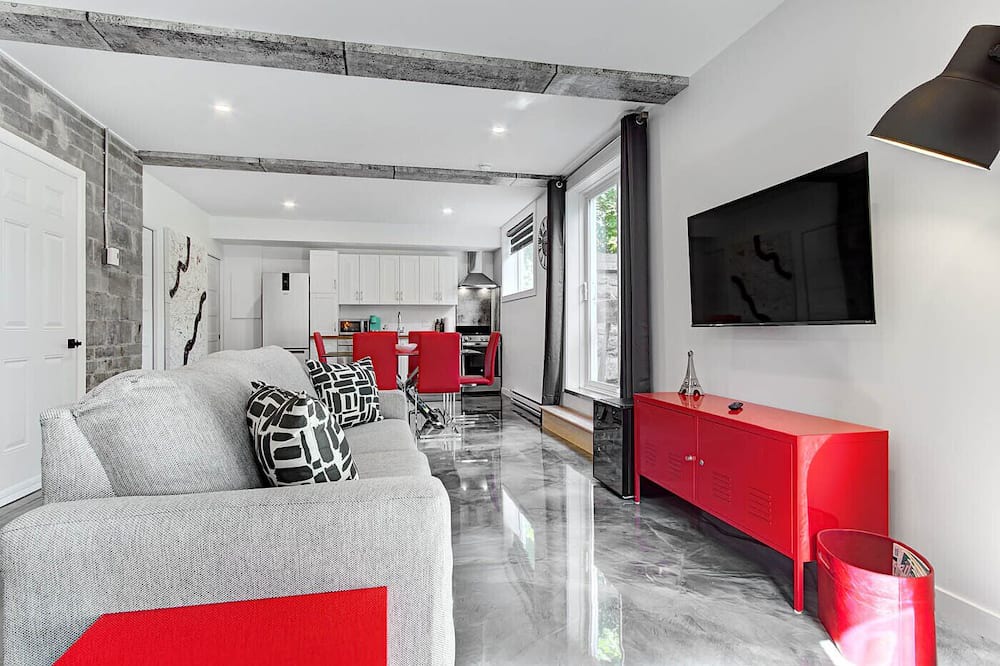 Photo of Livingroom in Ste. Foy