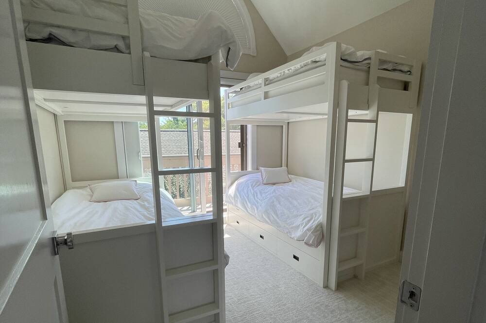 Photo of Bedroom in Brewster
