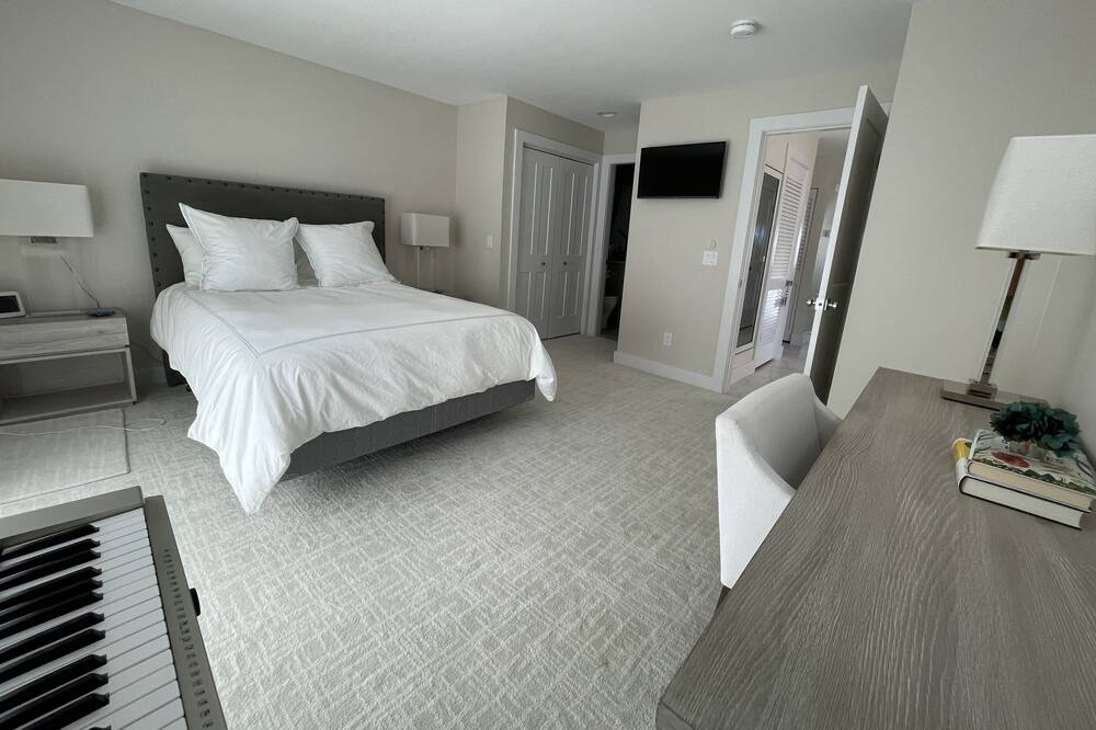Photo of Bedroom in Brewster