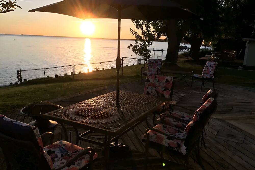 Photo of Outdoor in Valley Lee