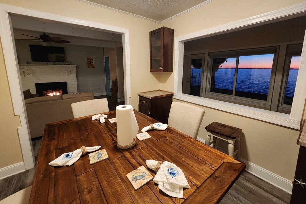 Photo of Others in Valley Lee