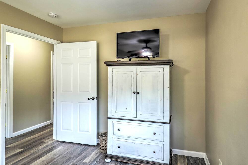 Photo of Bedroom in Circle D-KC Estates