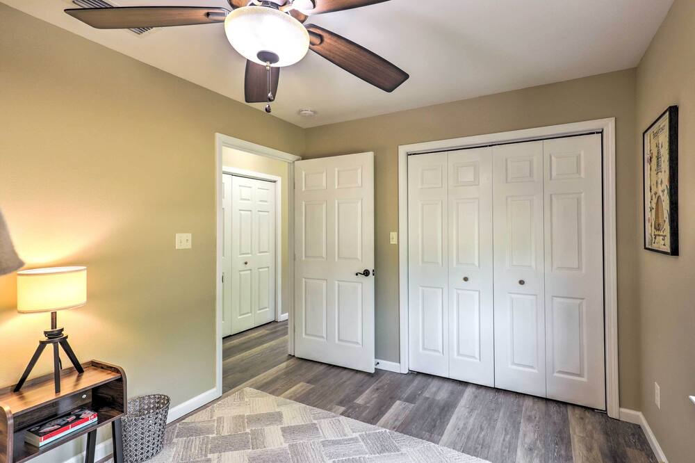 Photo of Bedroom in Circle D-KC Estates
