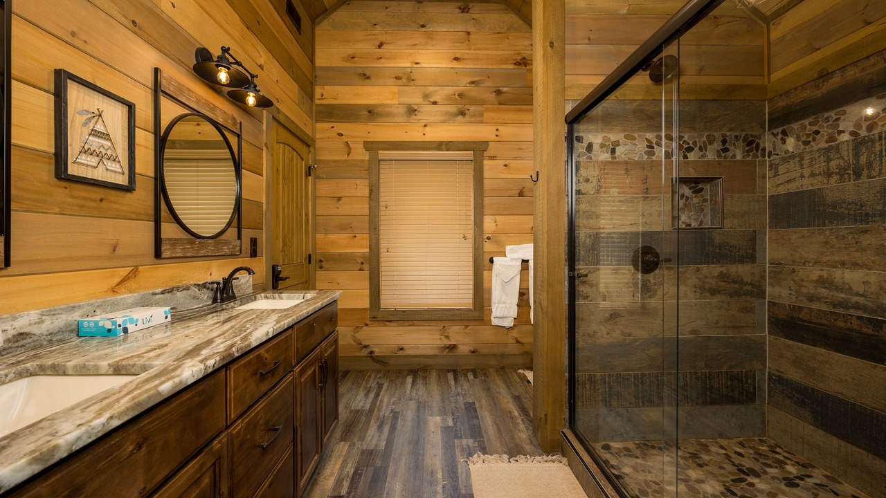 Photo of Bathroom in Gatlinburg - Pigeon Forge