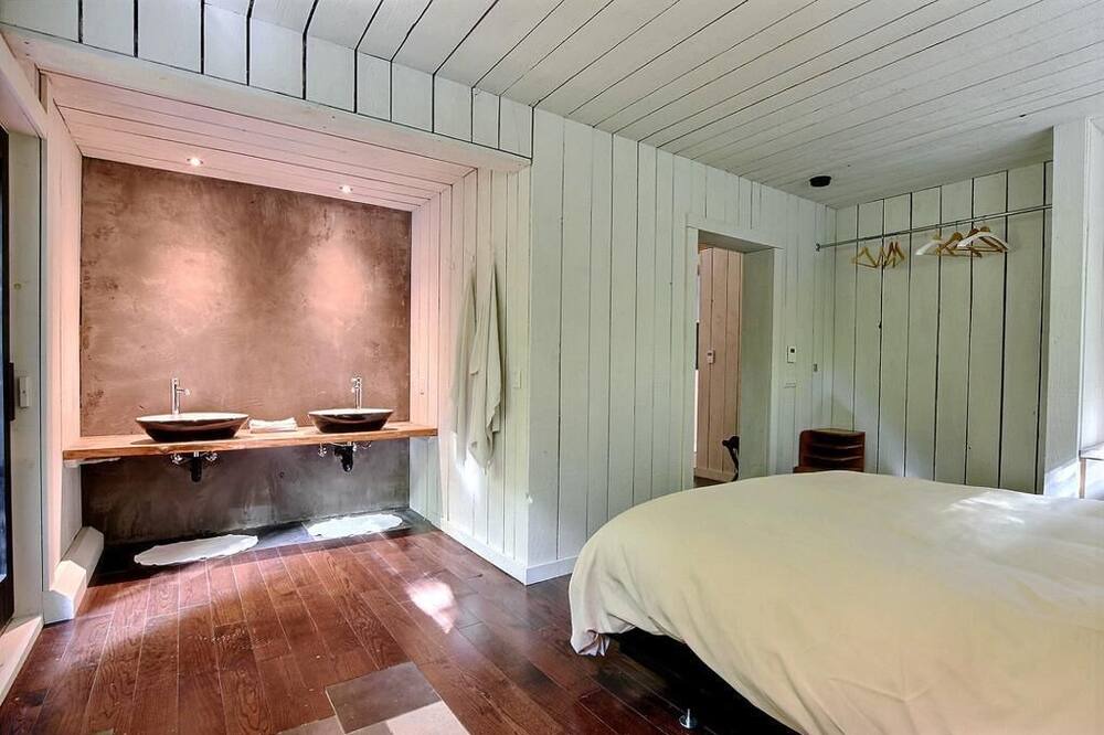 Photo of Bedroom in Bromont