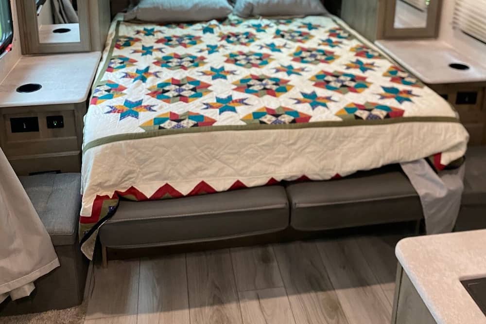 Photo of Bedroom in Pryor