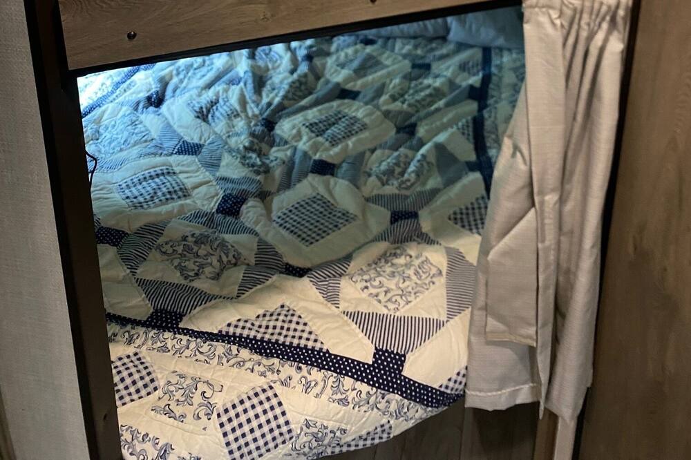 Photo of Bedroom in Pryor