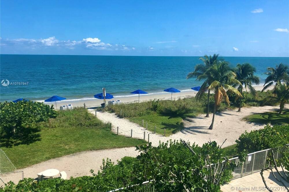 Photo of Others in Key Biscayne