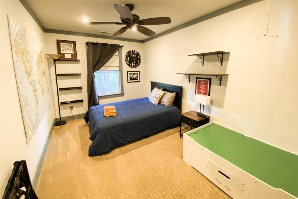 Photo of Bedroom in Eastport