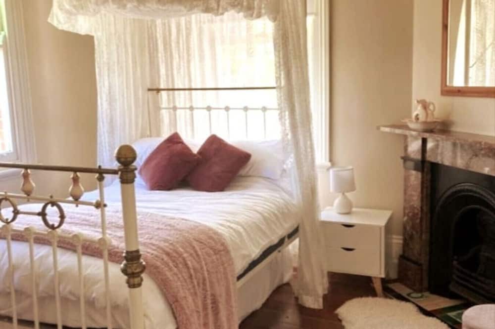 Photo of Others in Dungog