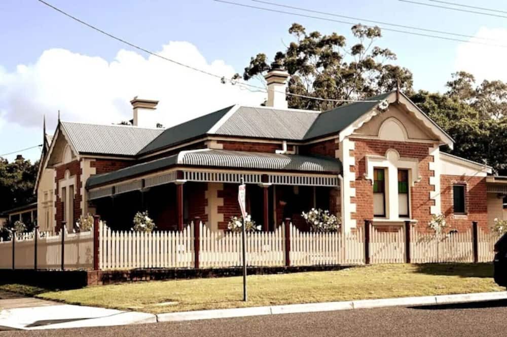 Photo of Others in Dungog