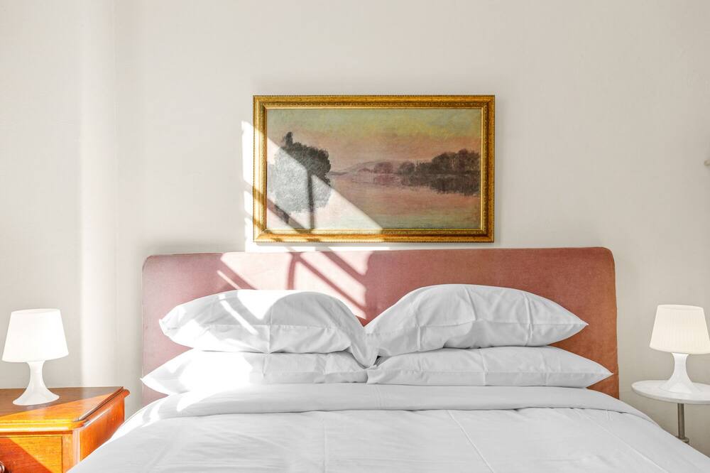 Photo of Others in The Rocks