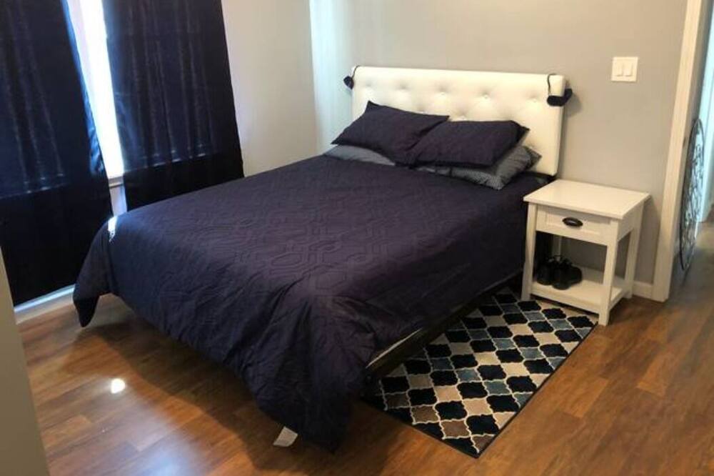 Photo of Bedroom in Capitol View