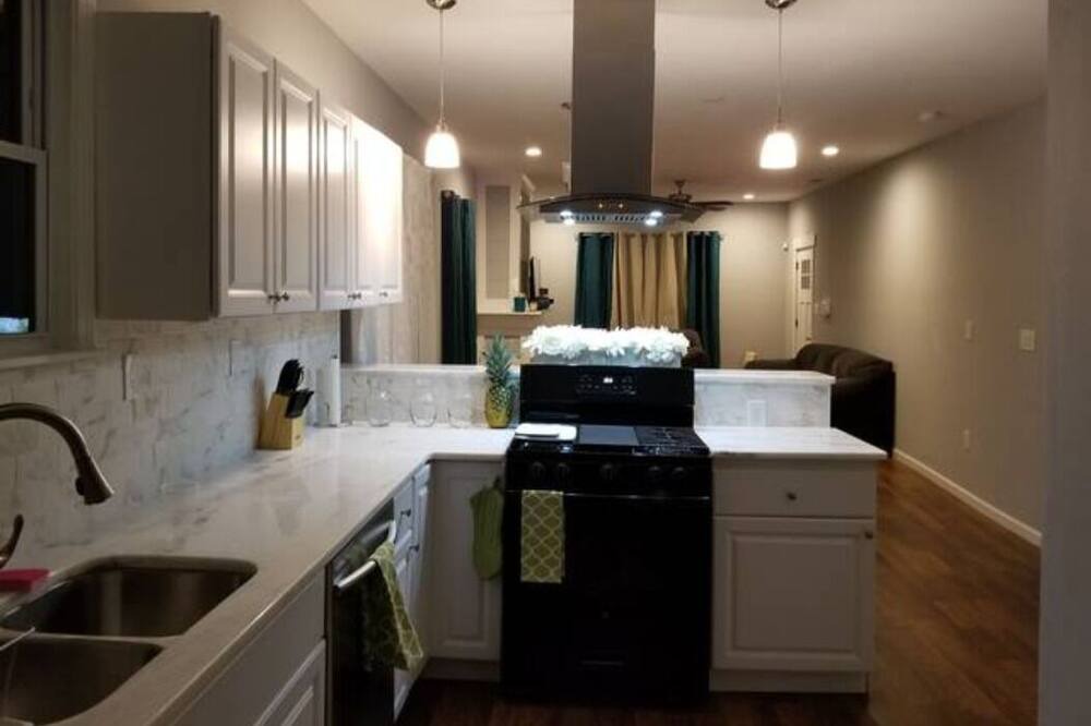 Photo of Kitchen in Capitol View
