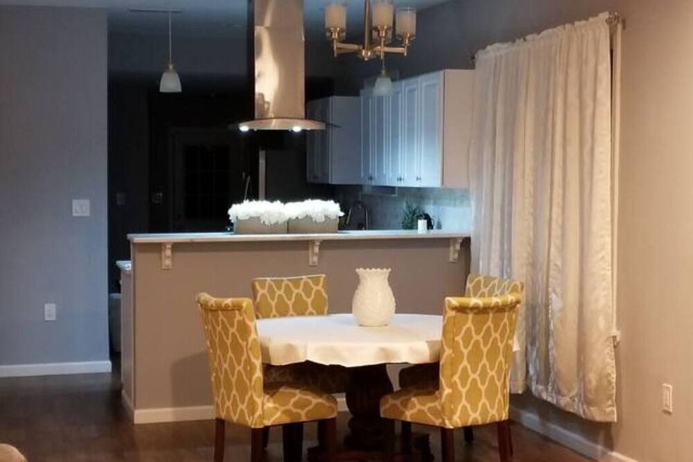 Photo of Kitchen in Capitol View